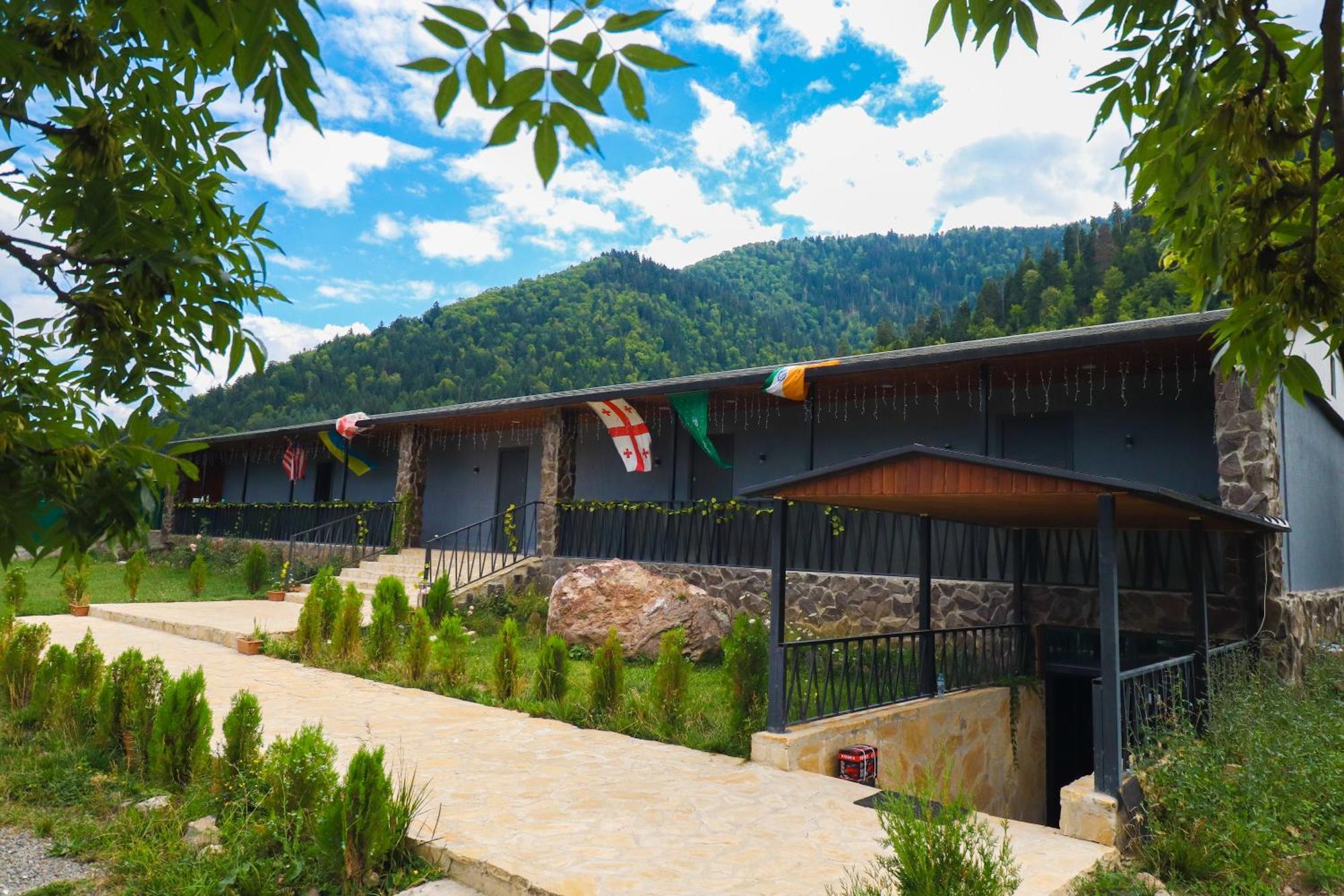 Park Hotel Bordzjomi Buitenkant foto